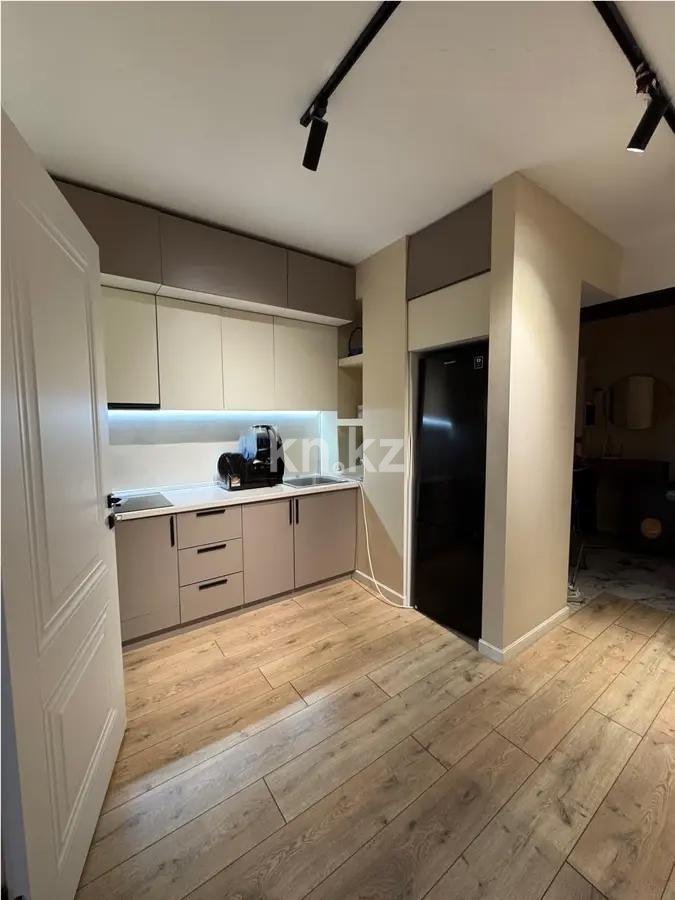 Продажа 2-комнатной квартиры, 42 м², ул. Боткина, дом  14 в Алматы - фото 3