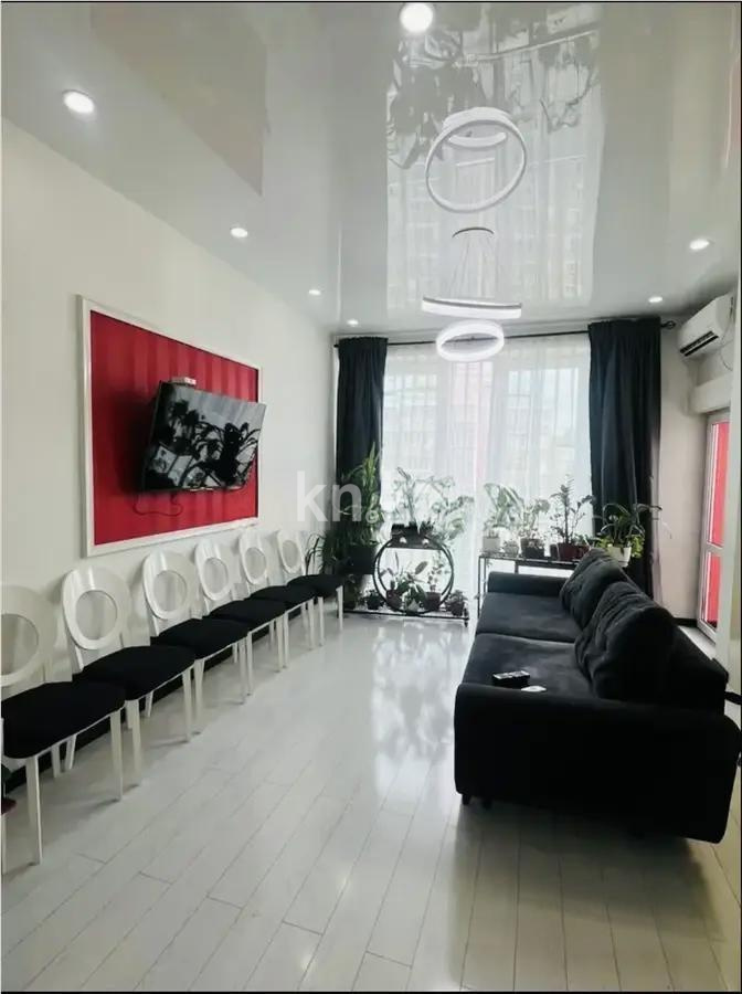 Продажа 2-комнатной квартиры, 79 м², ул. Навои, дом  72 в Алматы