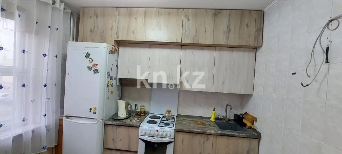 Продажа 3-комнатной квартиры, 64 м², мкр-н Голубые Пруды, дом  17 в Караганде - фото 5