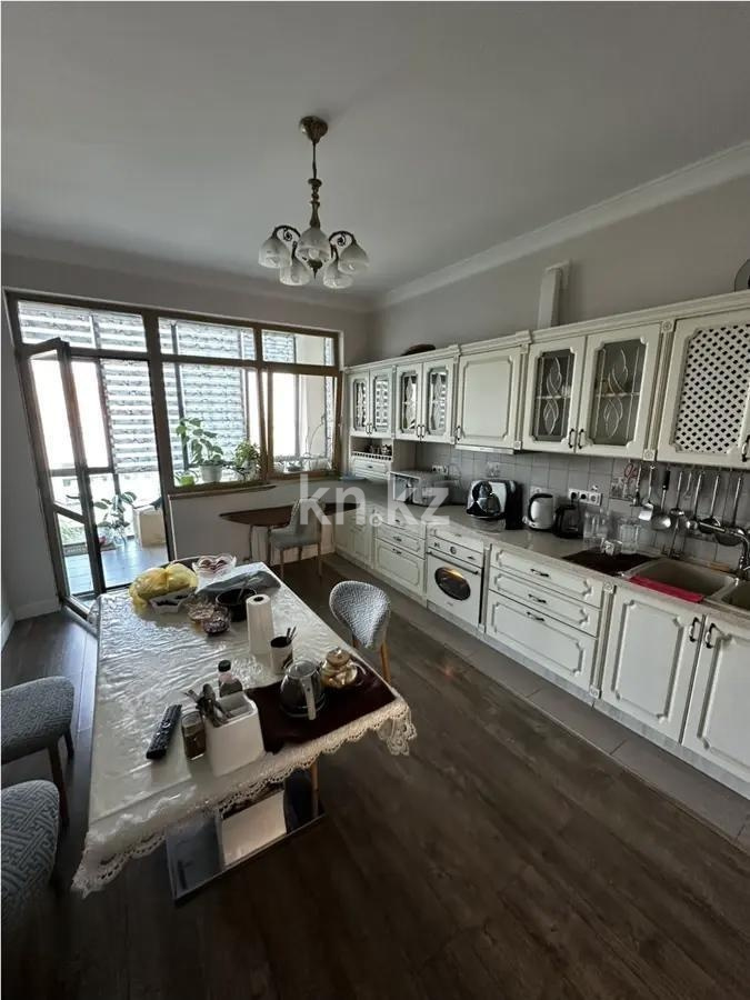 Продажа 5-комнатной квартиры, 225.5 м² в Алматы - фото 4