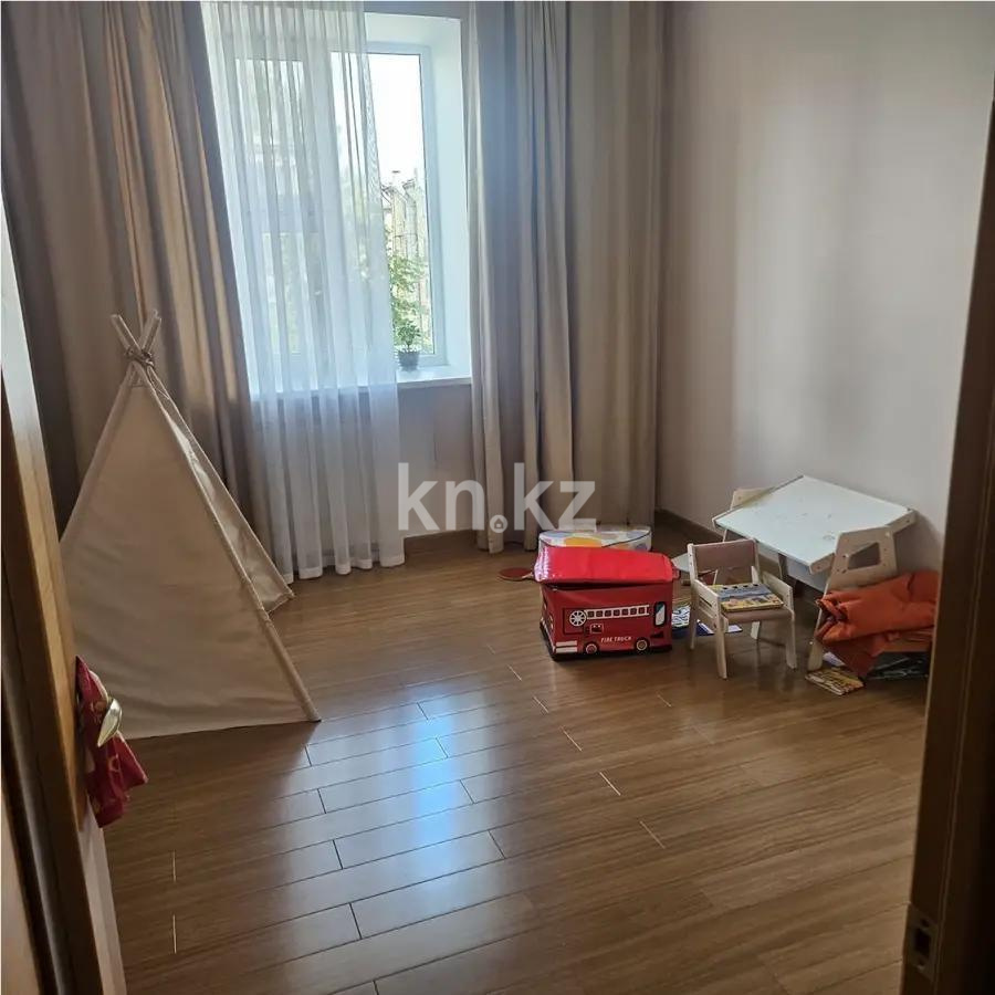 Продажа 4-комнатной квартиры, 124 м², ул. Лободы, дом  25/3 в Караганде - фото 4