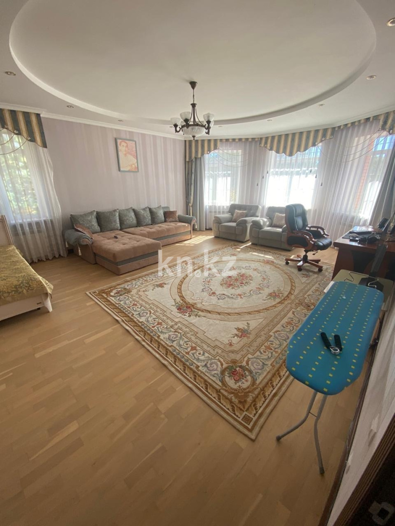 Аренда 10-комнатного дома, 600 м² в Астане - фото 6
