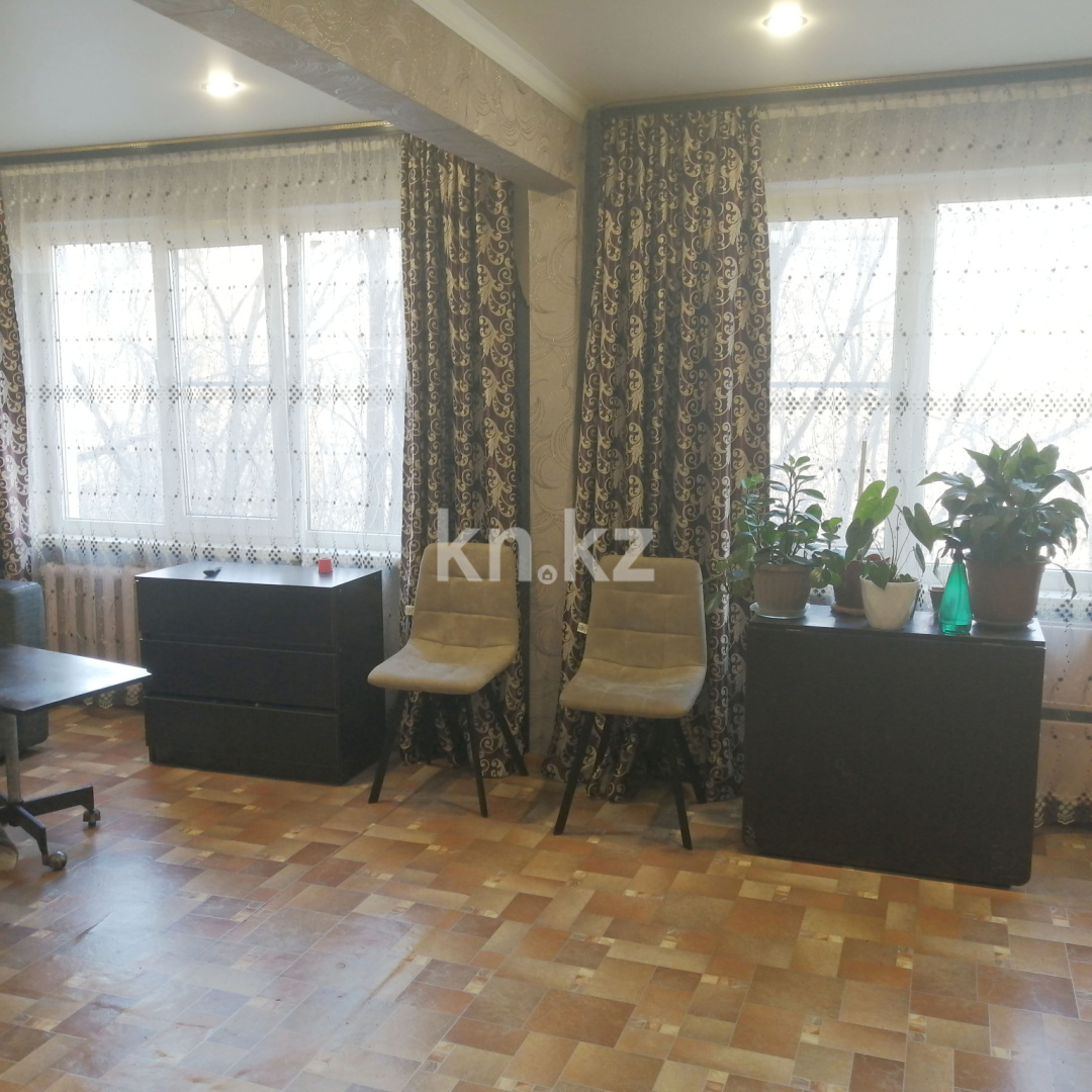 Продажа 3-комнатной квартиры, 89.6 м² в Усть-Каменогорске