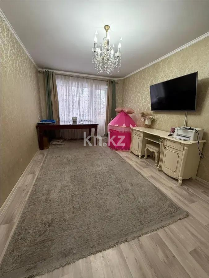 Продажа 3-комнатной квартиры, 63 м², пр. Строителей, дом  18 в Караганде