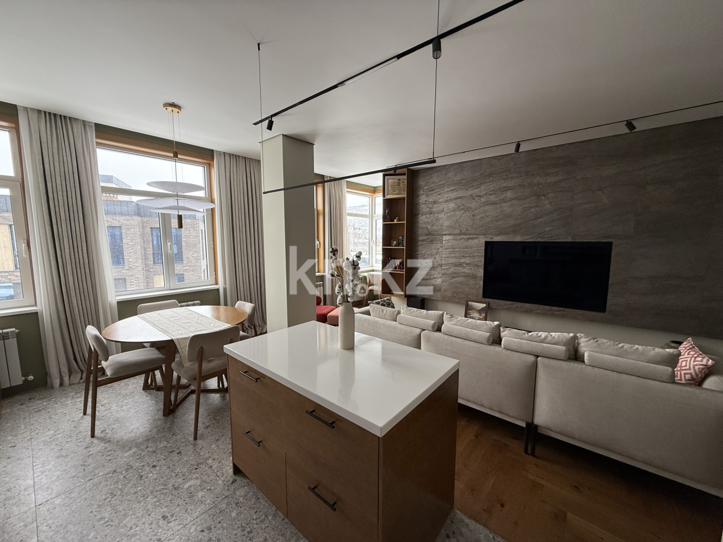 Аренда 3-комнатной квартиры, 103 м², ул. Талапты, дом  34/3к2 в Алматы - фото 2