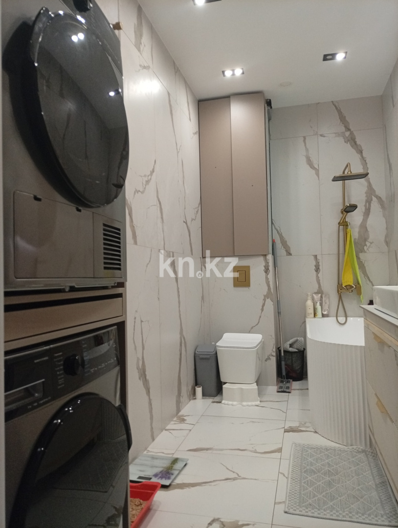 Продажа 2-комнатной квартиры, 65 м² в Алматы - фото 9