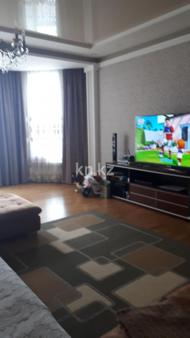 Продажа 6-комнатного дома, 644 м², ул. Сейткулова в Караганде