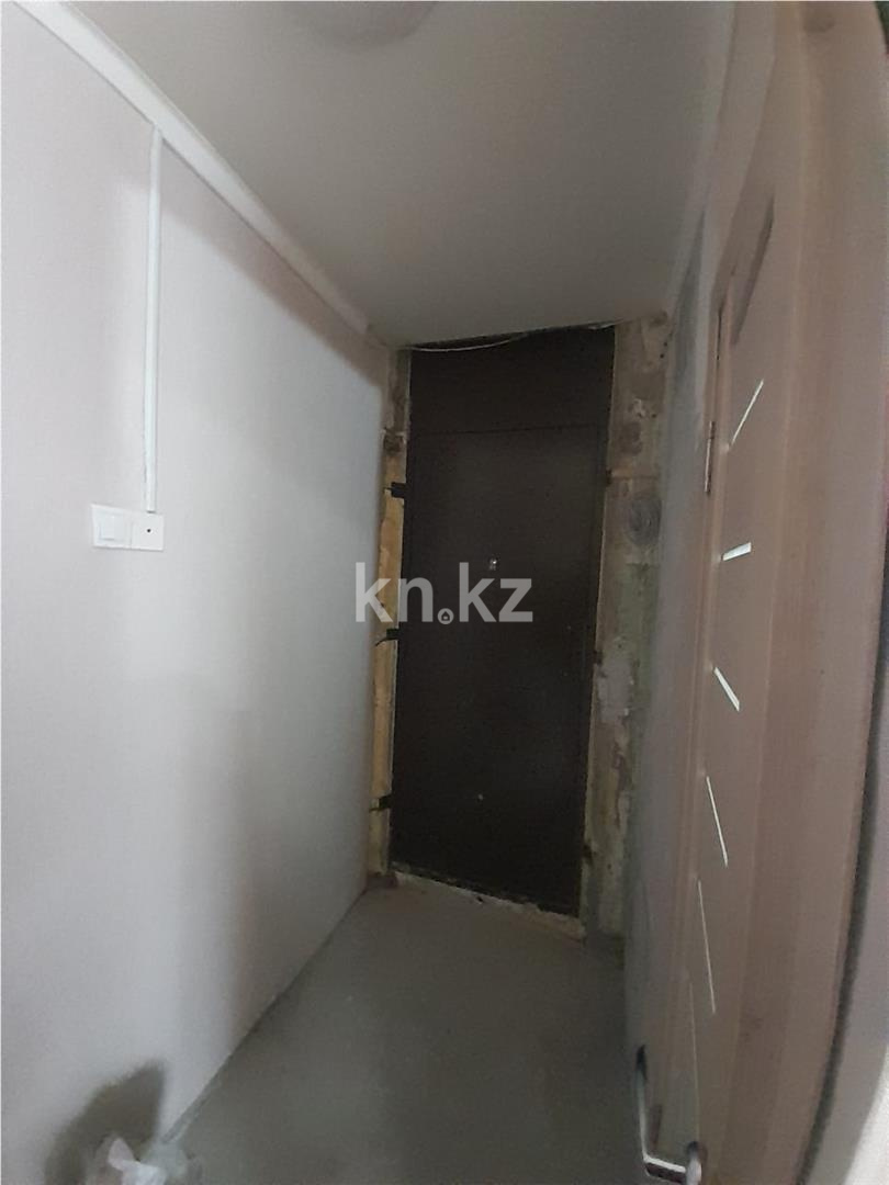 Продажа 1-комнатной квартиры, 30 м², ул. Ержанова, дом  38 в Караганде - фото 6