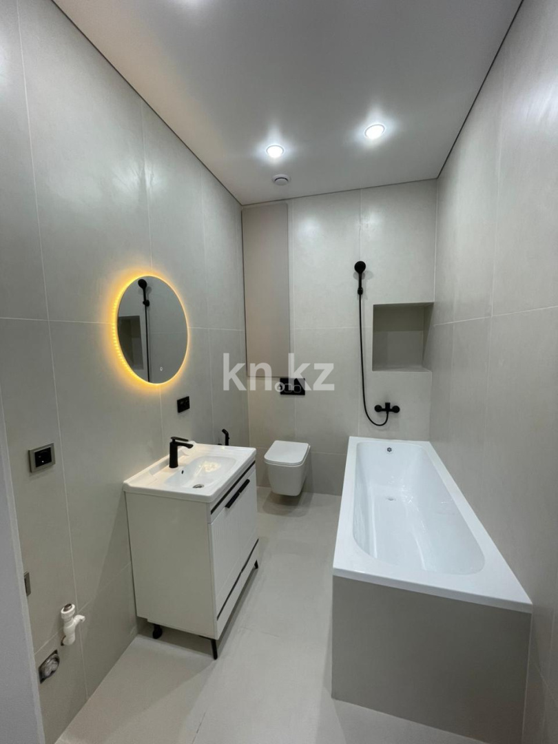 Продажа 1-комнатной квартиры, 41 м², ул. Университетская, дом  18 в Караганде - фото 8