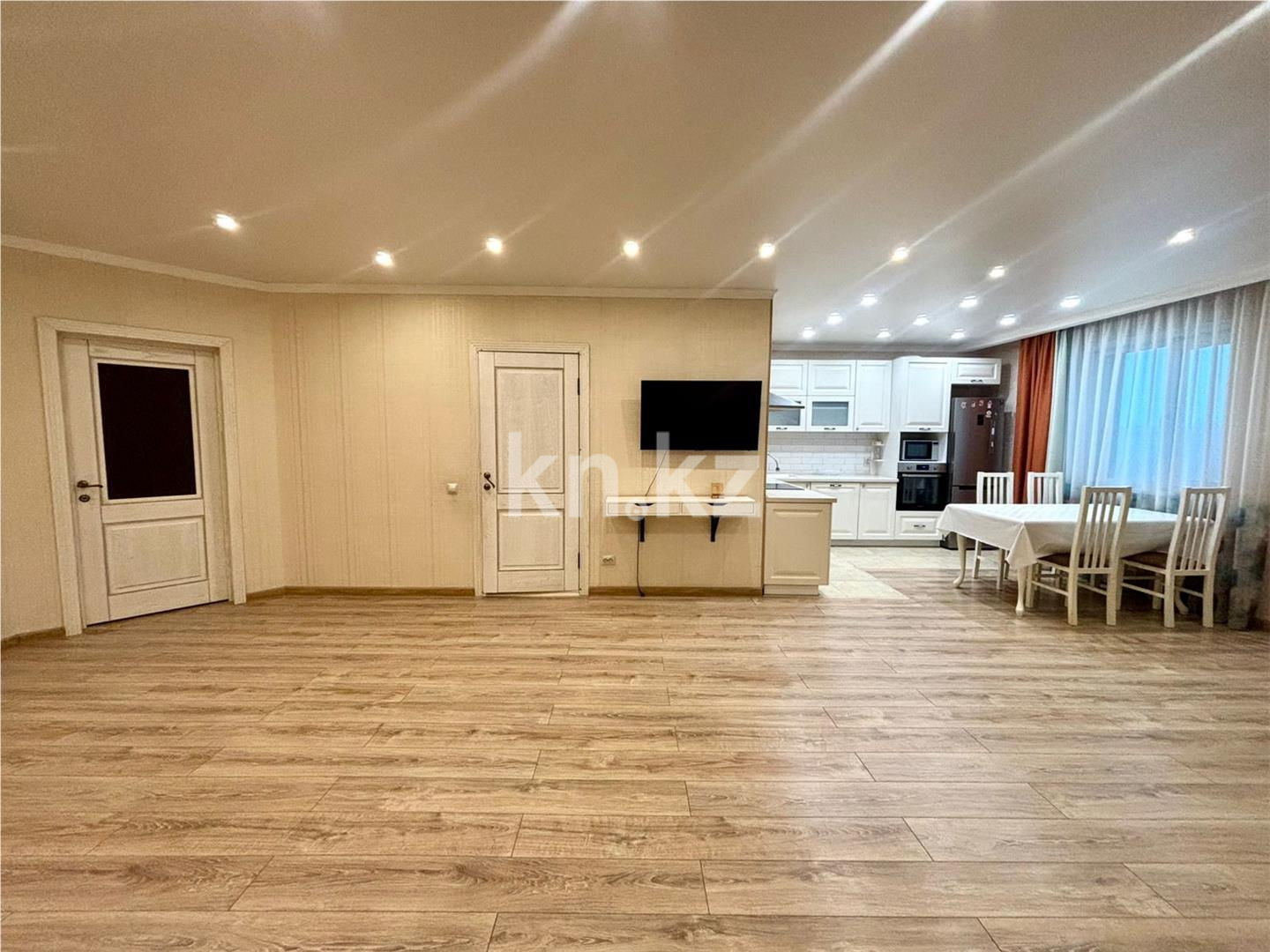 Продажа 3-комнатной квартиры, 96 м² в Караганде - фото 7