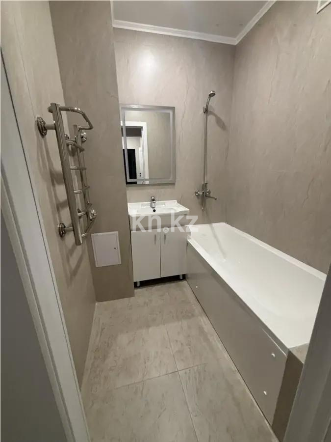 Продажа 2-комнатной квартиры, 58 м², мкр-н 4, дом  23 в Алматы - фото 3