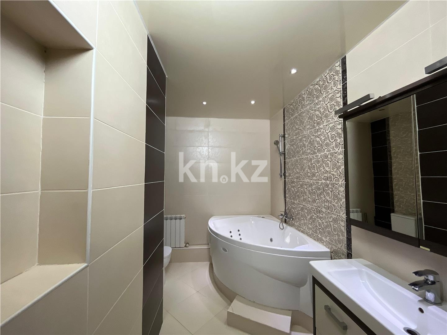 Продажа 3-комнатной квартиры, 108.4 м² в Астане - фото 7