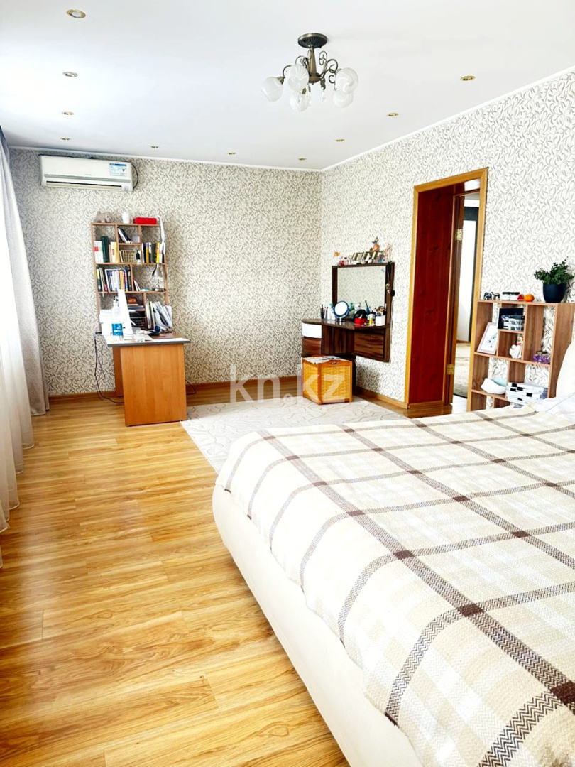 Продажа 4-комнатного дома, 205 м² в Астане