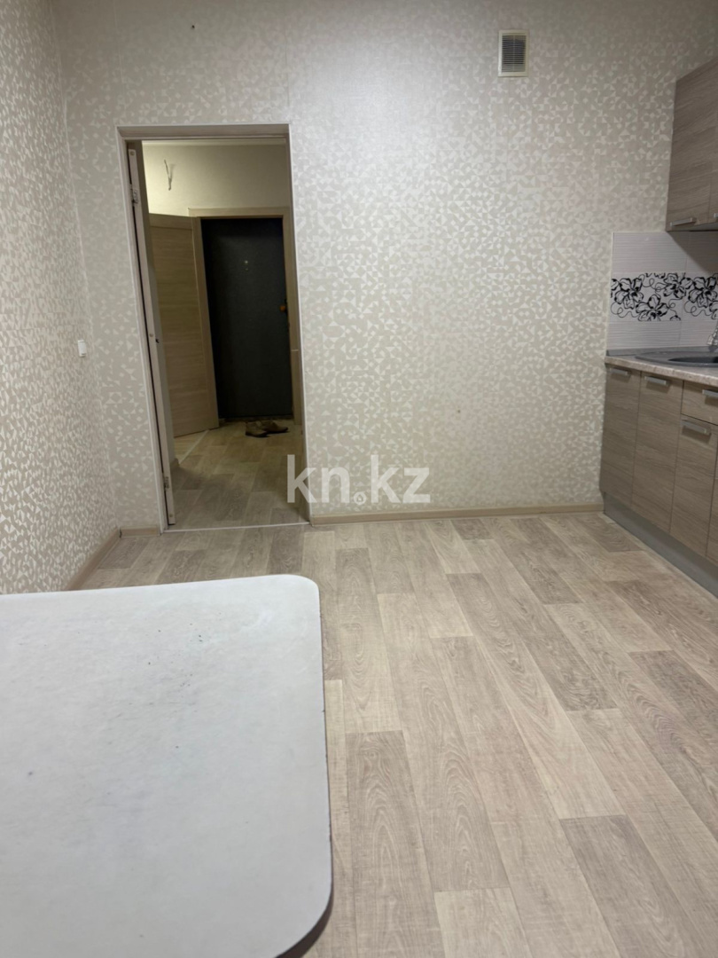 Аренда 2-комнатной квартиры, 70 м², пр. Момышулы, дом  12 - ул. Сатпаева в Астане - фото 4
