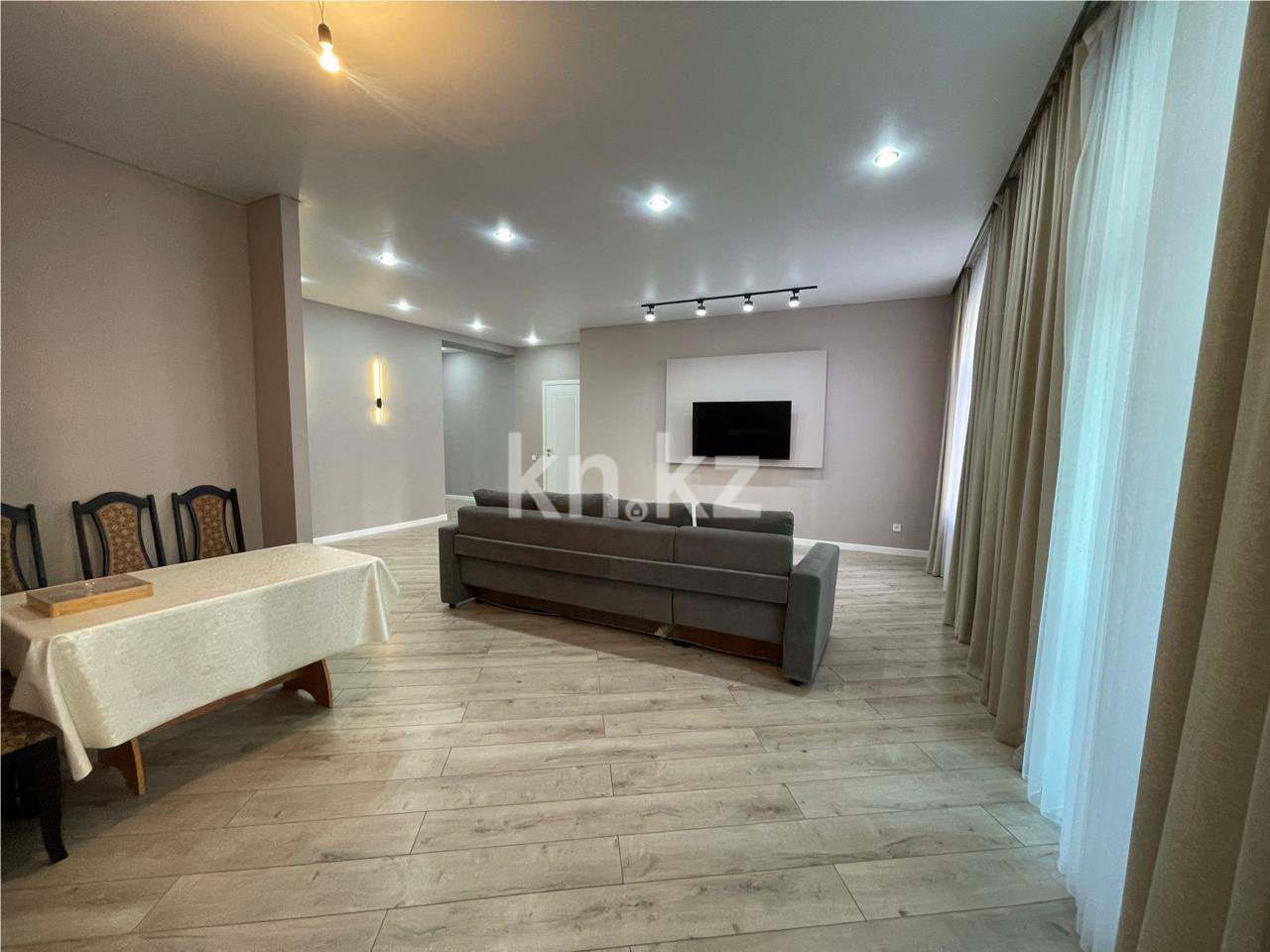 Продажа 4-комнатной квартиры, 115 м², ул. Букетова в Караганде - фото 5