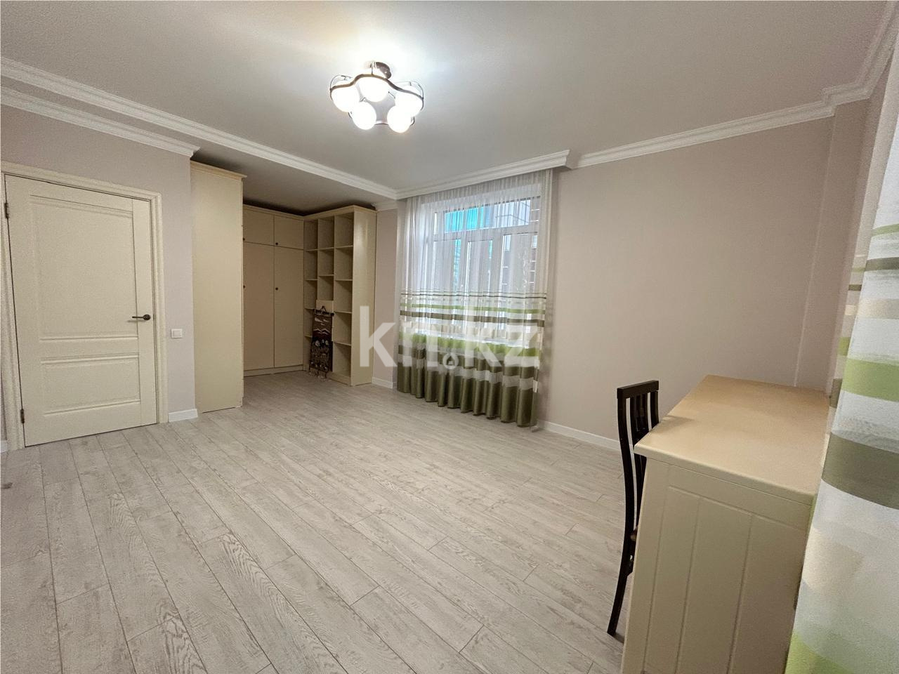 Продажа 4-комнатной квартиры, 134 м², ул. Нарикбаева в Астане - фото 4