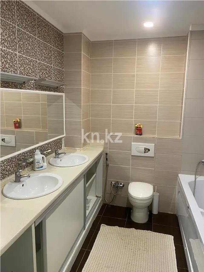 Продажа 4-комнатной квартиры, 160 м², ул. Аманжолова, дом  32/1 в Астане - фото 8