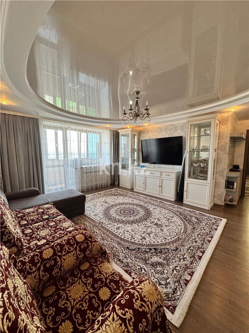 Продажа 2-комнатной квартиры, 73 м², ул. Ермекова в Караганде - фото 2