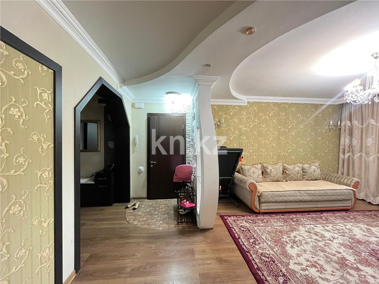 Продажа 4-комнатной квартиры, 83 м², мкр-н Степной-2, дом  2 в Караганде - фото 3