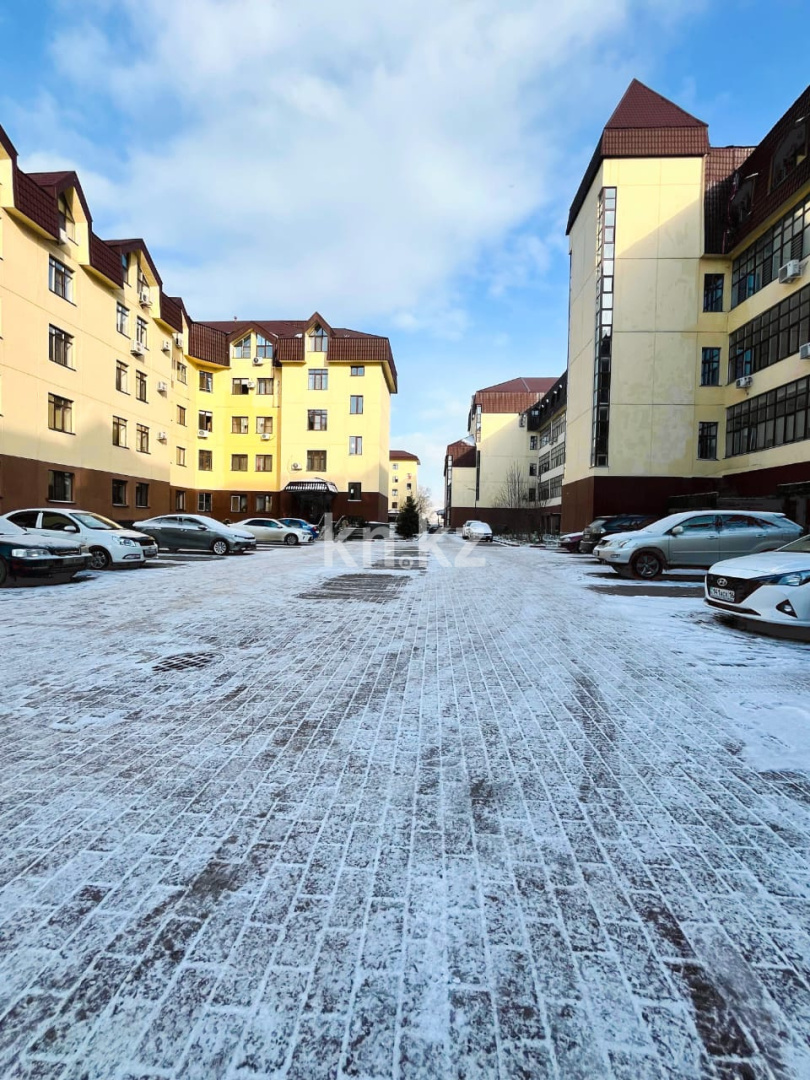 Продажа 3-комнатной квартиры, 64 м², ул. Дружбы Народов, дом  2/4 в Усть-Каменогорске - фото 3