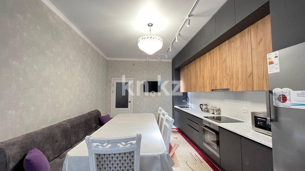 Продажа 2-комнатной квартиры, 65 м², ул. Муканова в Караганде - фото 9