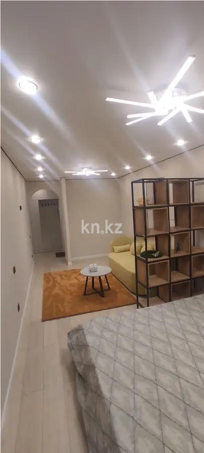 Продажа 2-комнатной квартиры, 40 м², пр. Райымбека, дом  590/15 в Алматы - фото 2