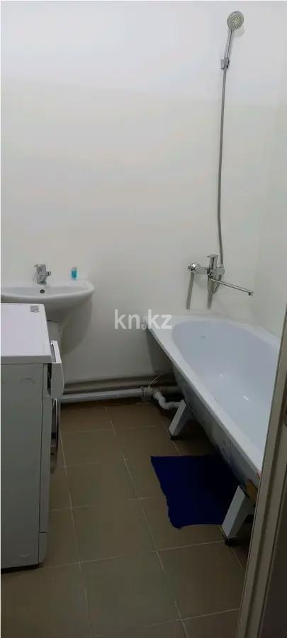 Продажа 2-комнатной квартиры, 48.9 м², ул. Райымбек батыра, дом  274 в Алматы - фото 4