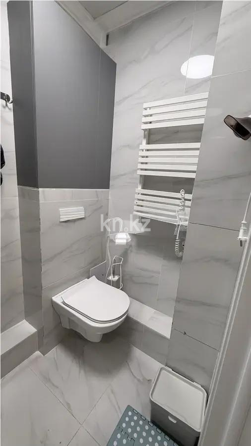 Продажа 2-комнатной квартиры, 65.9 м², мкр-н Самал-2, дом  52 в Алматы - фото 6