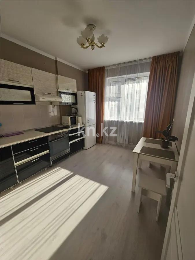 Продажа 1-комнатной квартиры, 40 м², пр. Улы Дала, дом  80 в Астане - фото 3