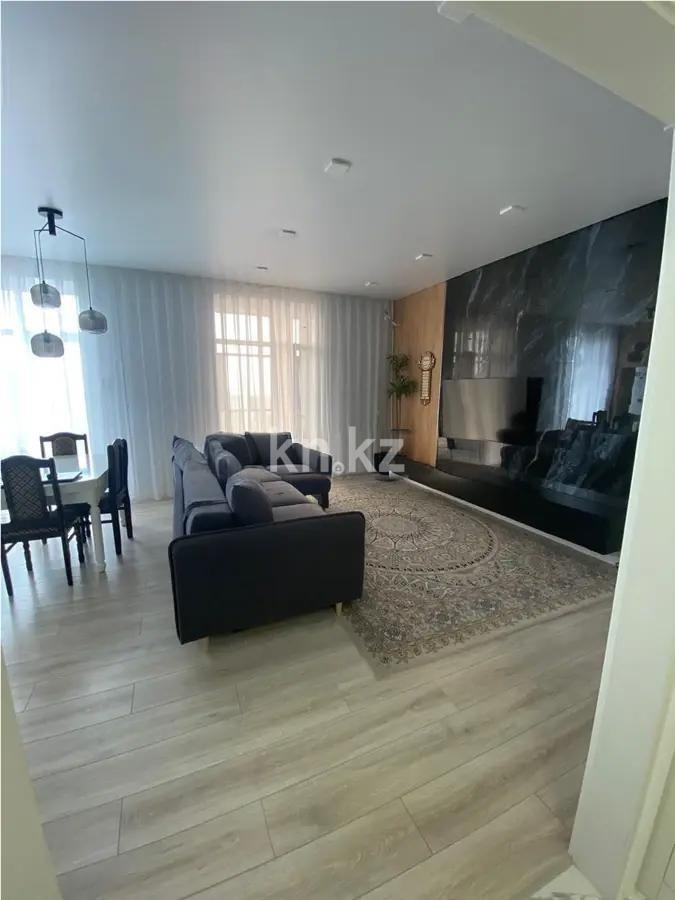 Продажа 4-комнатной квартиры, 105 м² в Караганде
