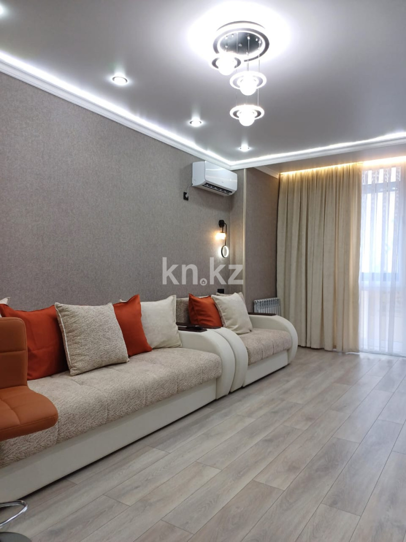 Аренда 2-комнатной квартиры посуточно, 56 м², Абая, дом  10/1 - пр. Сарыарка в Астане - фото 9