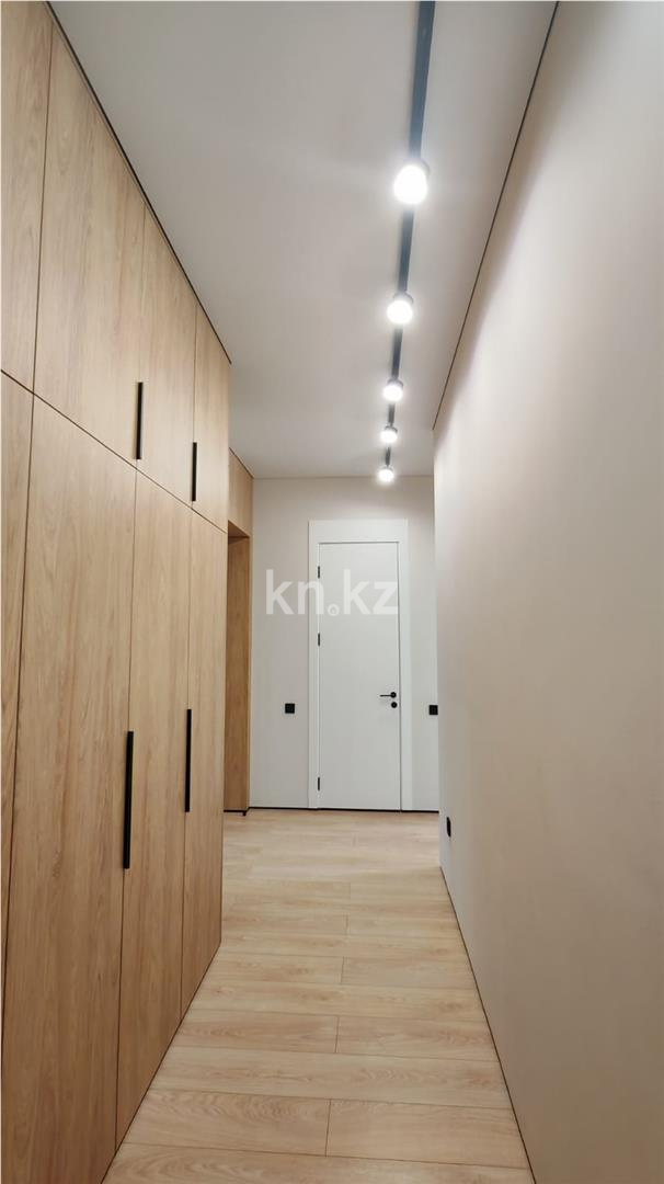 Продажа 2-комнатной квартиры, 67 м², ул. Ашимова в Караганде - фото 10