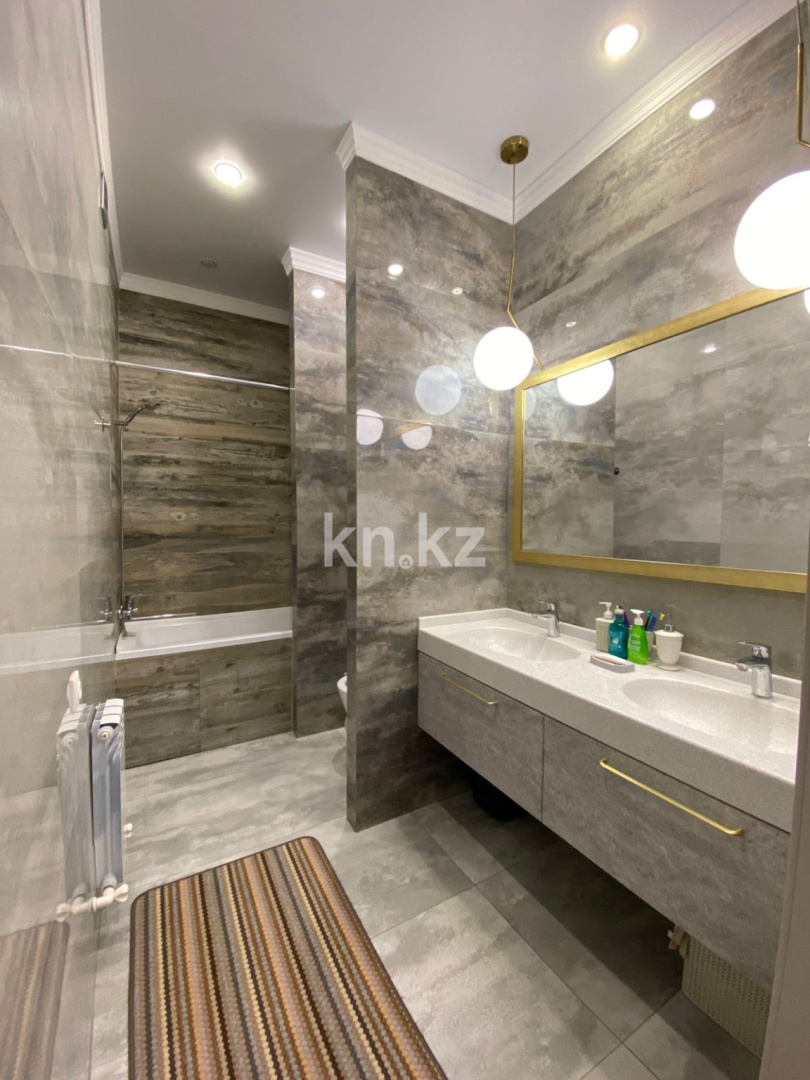 Продажа 4-комнатной квартиры, 147 м², ул. Таттимбета, дом  19/14 в Караганде - фото 32