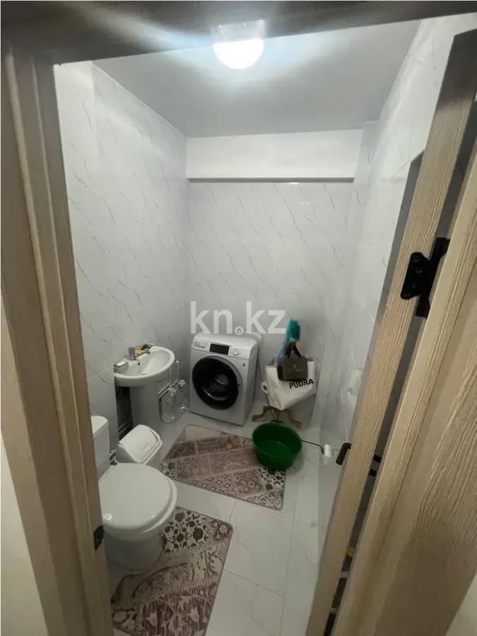 Продажа 3-комнатной квартиры, 98 м², ул. Сарыарка, дом  1/2 в Алматы - фото 5