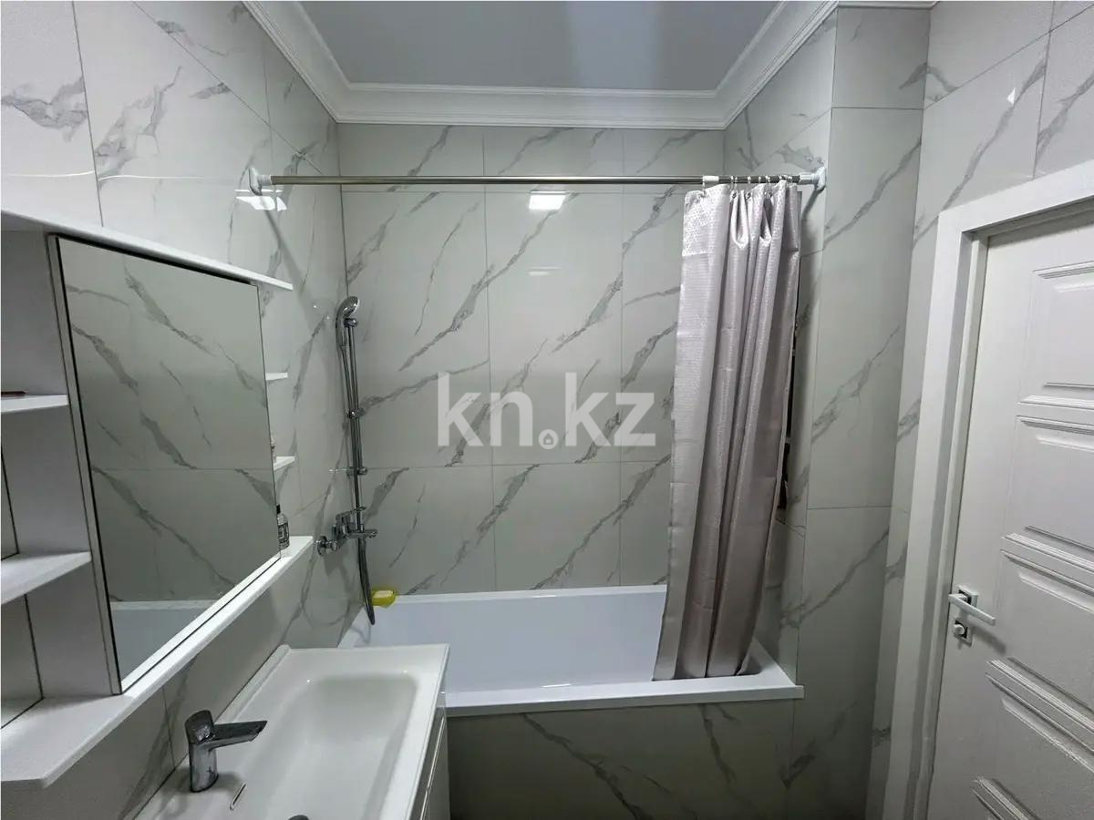 Продажа 2-комнатной квартиры, 70 м², ул. Сатпаева, дом  90/56 в Алматы - фото 4