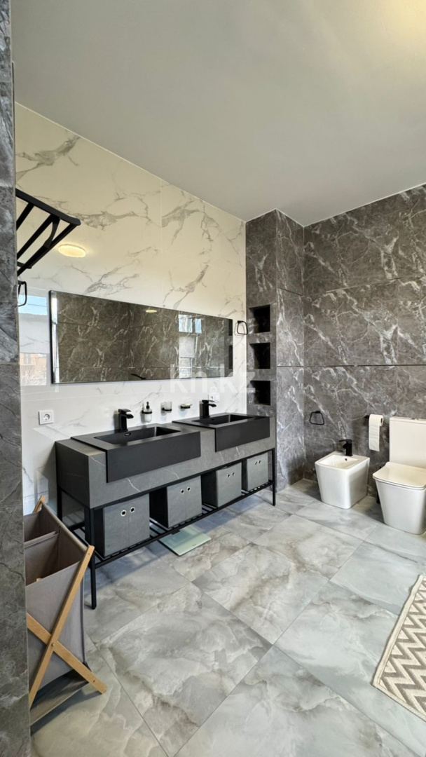 Продажа 6-комнатного дома, 422 м² в Алматы - фото 33