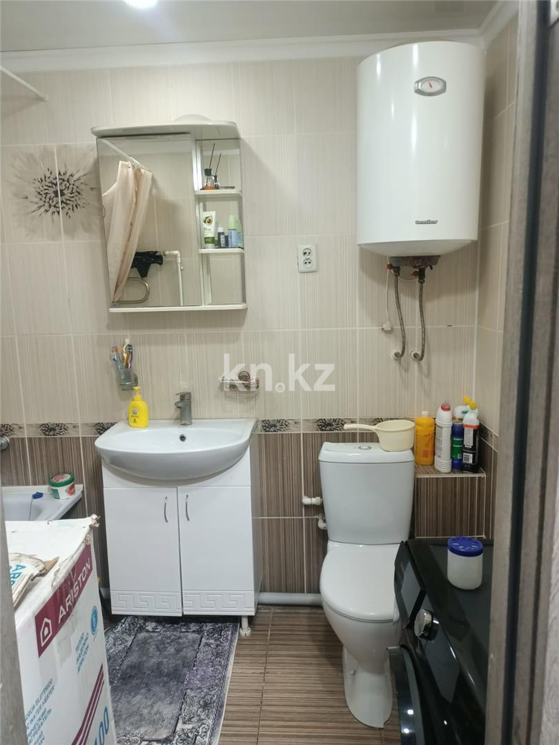 Продажа 3-комнатной квартиры, 66 м², ул. Сарыарка в Караганде - фото 11