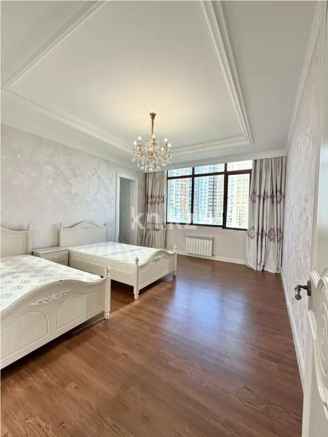 Продажа 5-комнатной квартиры, 252 м² в Астане - фото 3