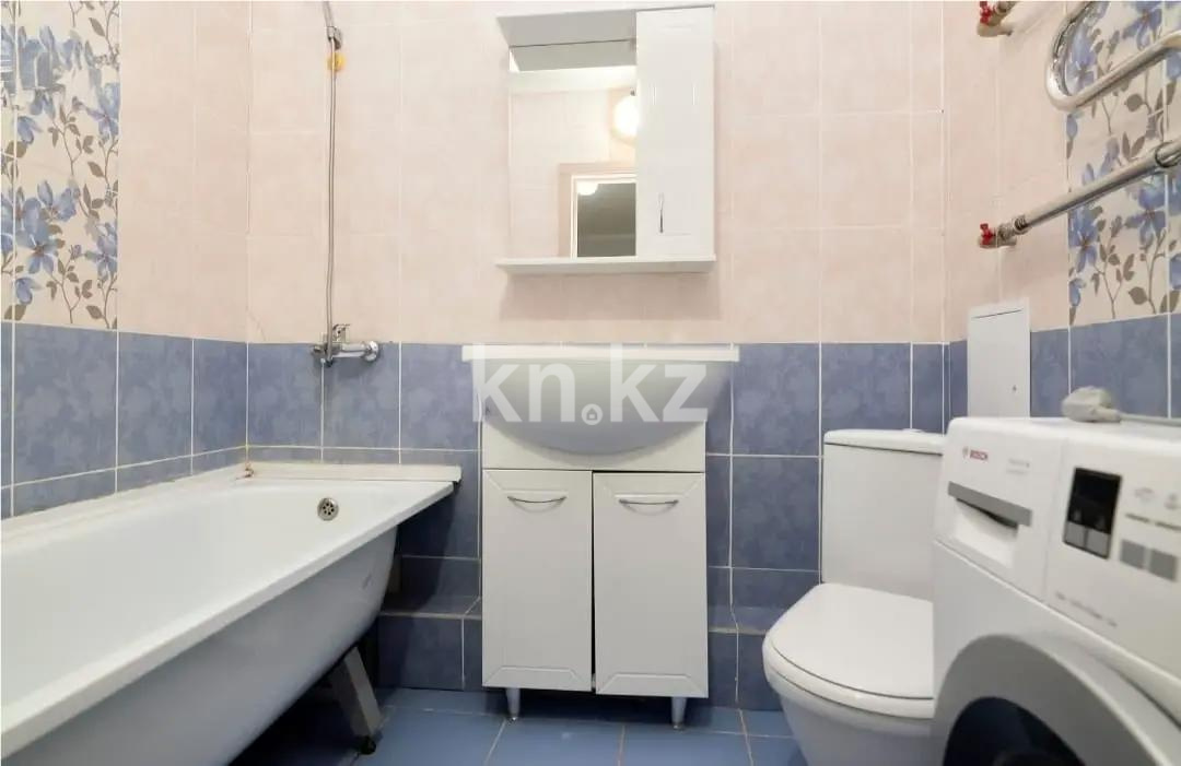 Продажа 1-комнатной квартиры, 40 м², пр. Аль-Фараби, дом  30 в Астане - фото 3