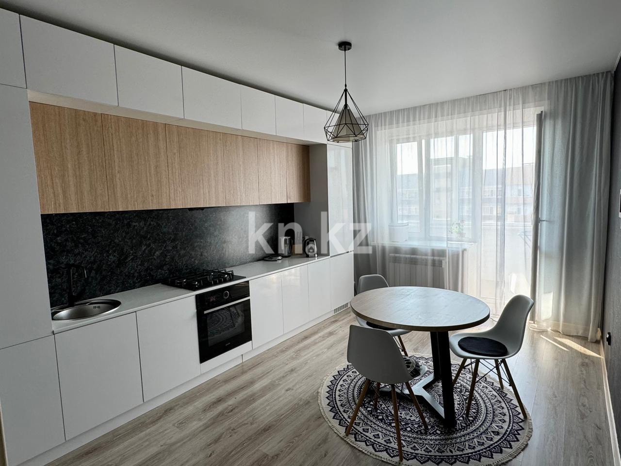 Продажа 2-комнатной квартиры, 77 м² в Костанае