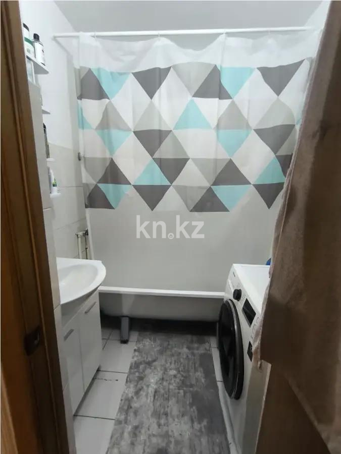 Продажа 2-комнатной квартиры, 57 м², ул. Ермекова, дом  106 в Караганде - фото 5