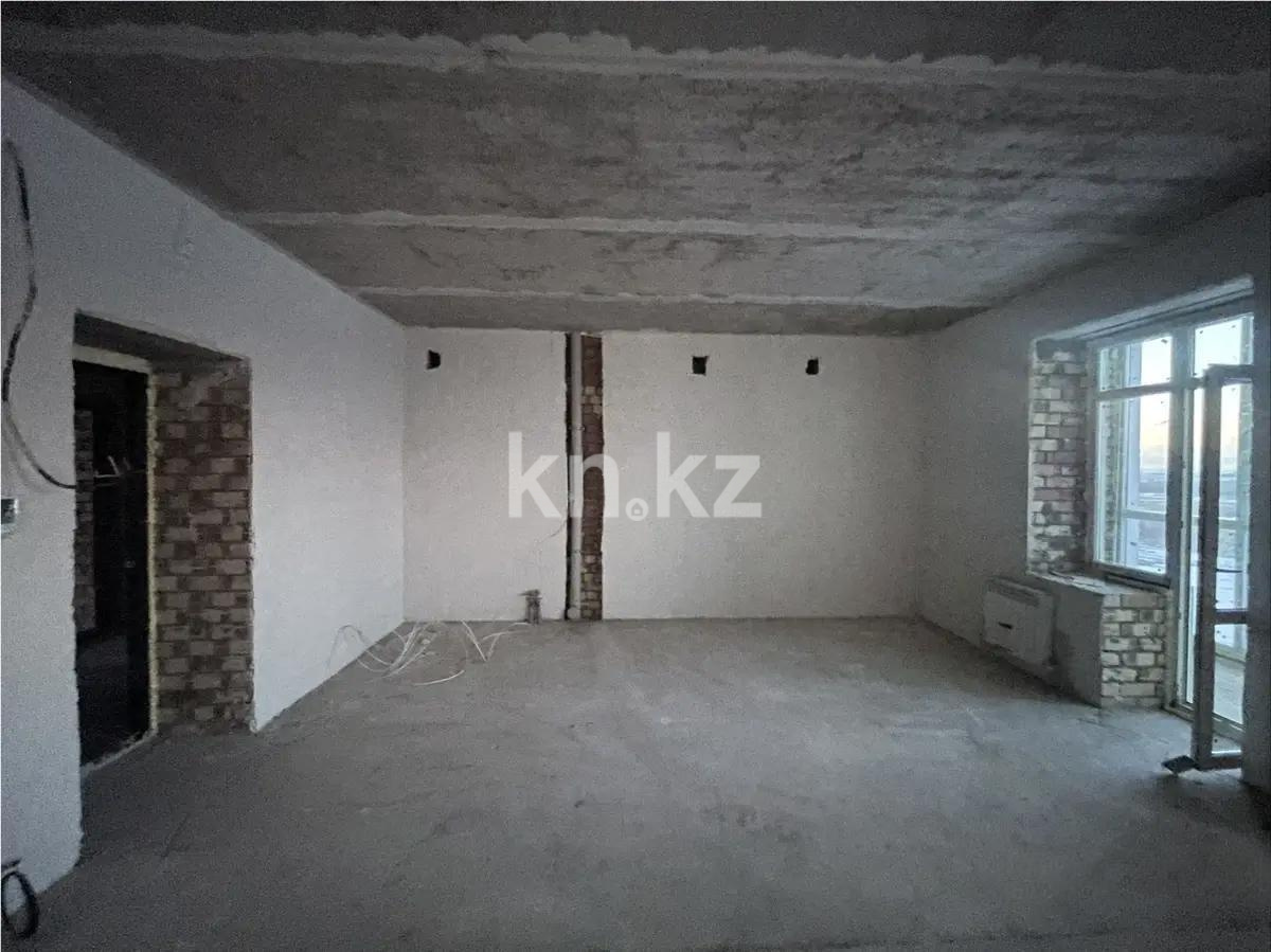 Продажа 2-комнатной квартиры, 65 м², 067 учетный квартал, дом  участок 502 в Караганде - фото 2