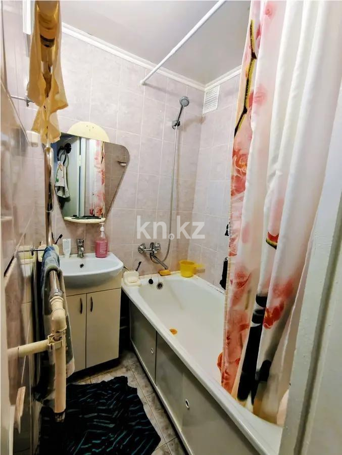 Продажа 3-комнатной квартиры, 62 м², ул. Сатыбалдина, дом  25 в Караганде - фото 6
