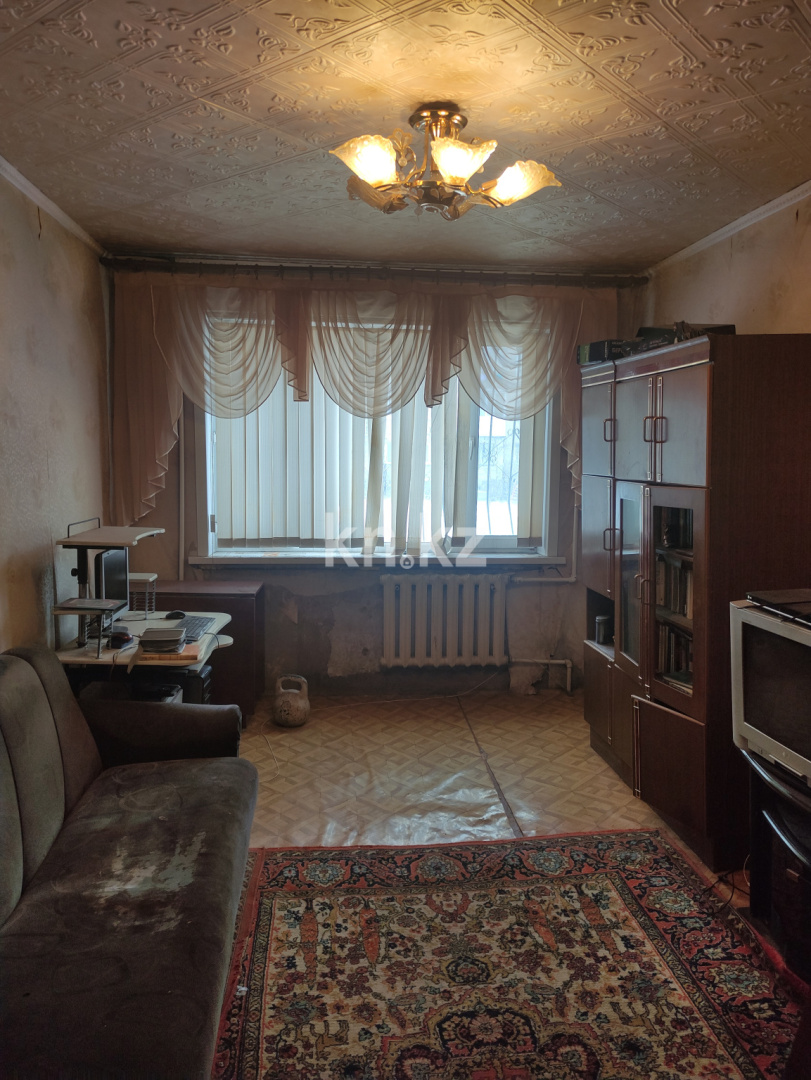 Продажа 3-комнатной квартиры, 65 м², мкр-н 16, дом  12 в Караганде - фото 2