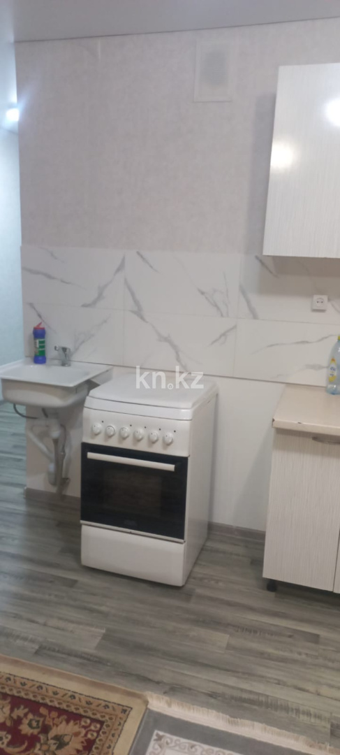 Аренда 1-комнатной квартиры, 30 м², ул. Тулебаева, дом  5г в Астане