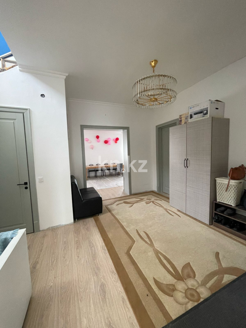 Продажа 6-комнатного дома, 300 м², ул. Чехова, дом  3 в Астане - фото 14