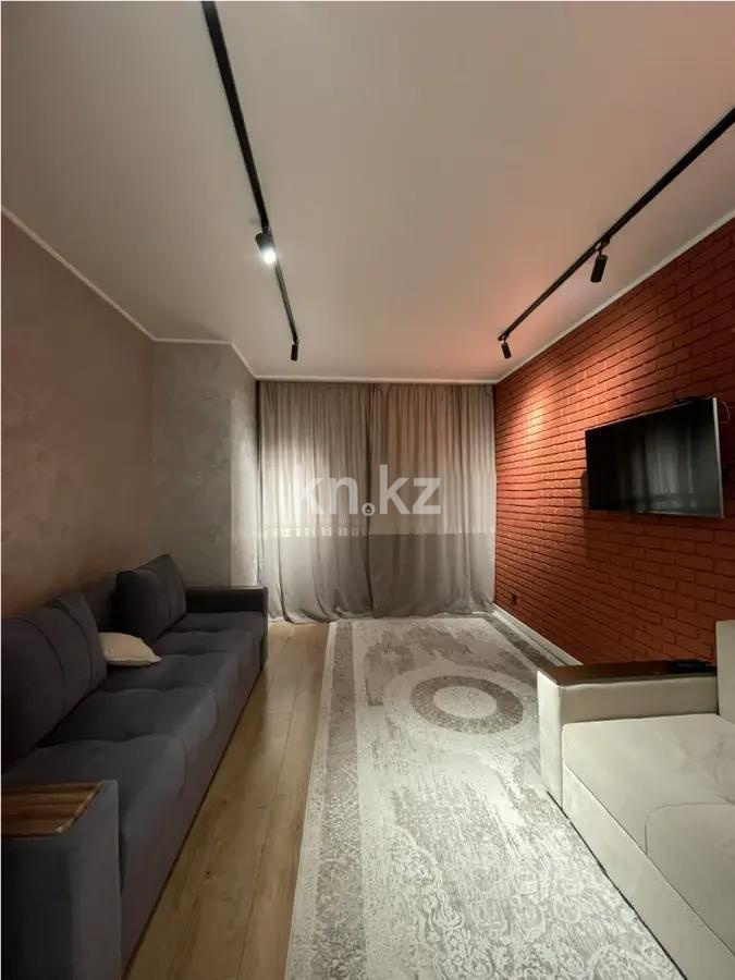 Продажа 1-комнатной квартиры, 39 м², ул. Нажимеденова, дом  13 в Астане