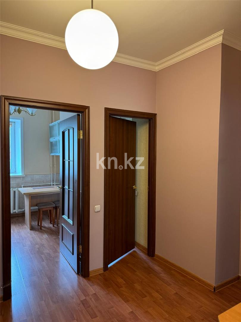 Продажа 3-комнатной квартиры, 65 м², ул. Чкалова в Караганде - фото 10