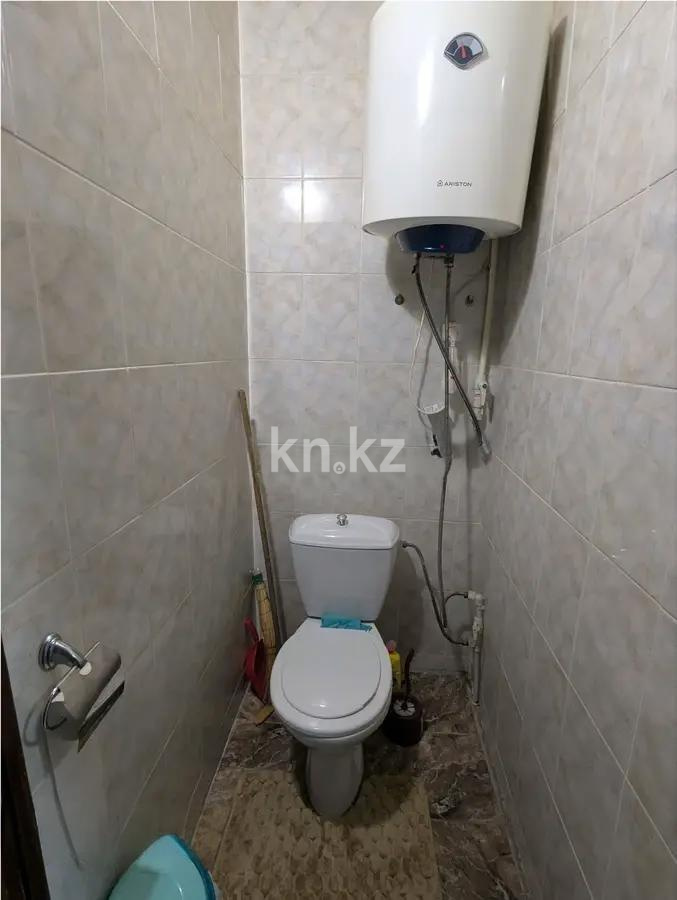 Продажа 3-комнатной квартиры, 62 м², 16 мкр., дом  32 в Караганде - фото 6