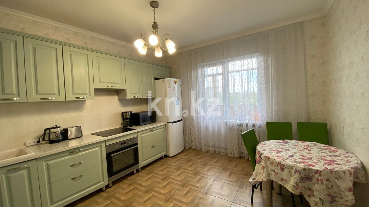 Продажа 3-комнатной квартиры, 93 м², пр. Шахтеров в Караганде - фото 7